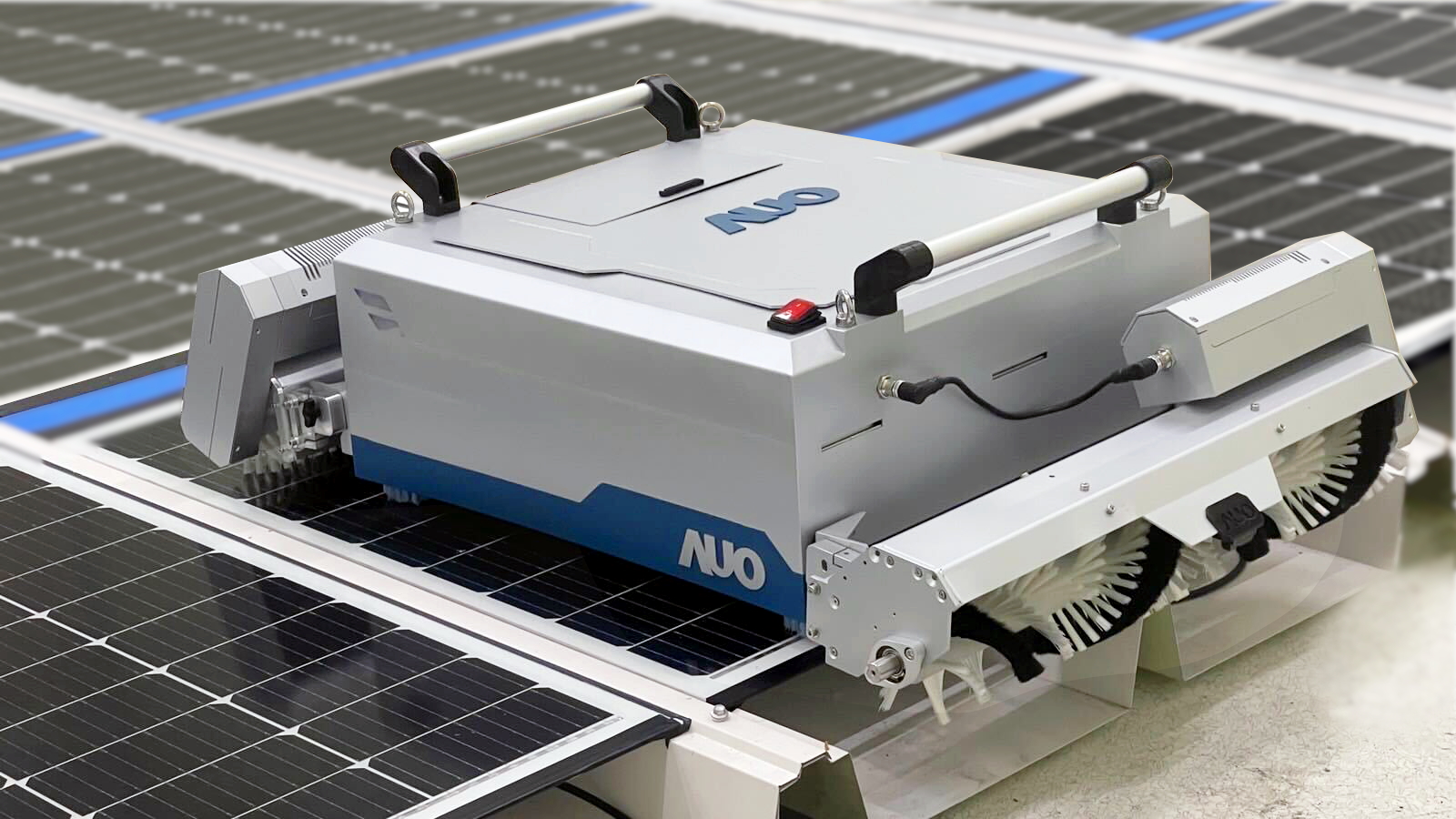 申博太陽城致力EPC場(chǎng)域技術(shù)升級(jí)，導(dǎo)入清潔機(jī)器人搭配傳感器與AI數(shù)據(jù)分析，大幅減少維運(yùn)成本