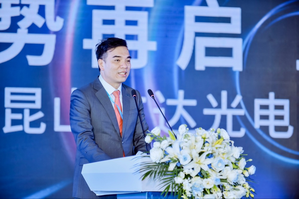 申博太陽(yáng)城執(zhí)行長(zhǎng)暨總經(jīng)理柯富仁于啟用儀式致詞